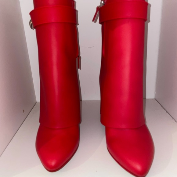 GIVENCHY RED SHARK LOCK BOOTS - Picture 3 of 9